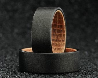 Schwarzer sandgestrahlter Whisky Fassring, Ehering, Fassholz Verlobungsring, Wolframring, Geschenke für Ihn