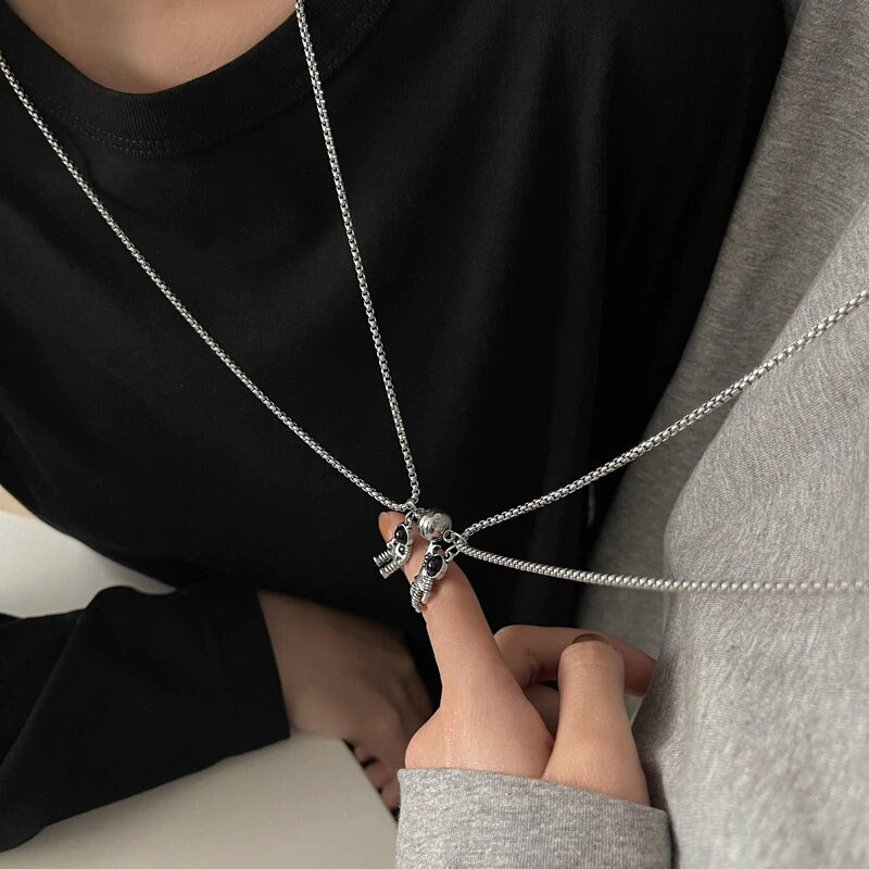 Honaer Magnetic Necklaces Magnet Heart Pendant Couple Necklace Matching  Relationship Mutual Attraction Jewelry for Women Men