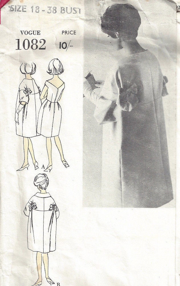 Patron De Robe Vintage Vogue By Jean Muir 1974 - Planche B38, Modèle 1146, Pièces Non Découpées