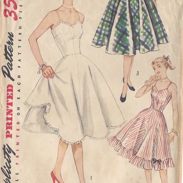 1951 Vintage Sewing Pattern B32" SLIP & PETTICOAT (R153)  By Simplicity 3766