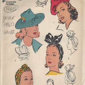 Puede incluir: Un patrón de costura vintage para cinco estilos diferentes de sombreros, incluyendo una boina, un turbante y un sombrero de ala ancha. El patrón es de 1940 y está etiquetado como "Du Barry Guaranteed Patterns 1665".