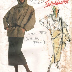 Wykrój Vintage VOGUE z 1985 roku (biust: 34 cale) Kurtka, top i spódnica (2525) autorstwa Issey Miyake VOGUE 1599