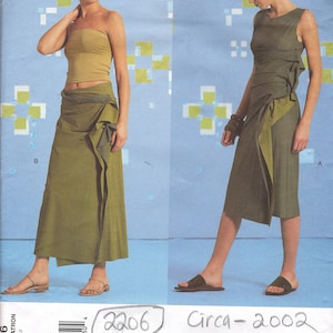 2002 Vintage VOGUE Symönster Byst: 31 1/2 - 32 1/2 - 34 KLÄNNING & KJOL (2206) Av Issey Miyake Vogue 2556