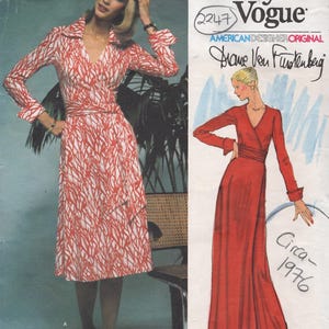 Puede incluir: Patrón de costura Vogue vintage con un diseño de vestido cruzado de Diane Von Furstenberg. El patrón incluye un vestido estampado en rojo y blanco y una ilustración de vestido cruzado rojo. Contorno de busto 122 cm.