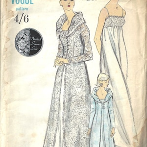 1960s Vintage VOGUE Sewing Pattern B36″ NIGHTGOWN & ROBE (1652) Vogue 6430