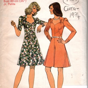 1974 Vintage Sewing Pattern B35″ DRESS (1947) By Style 4972