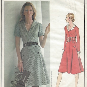 Puede incluir: Un patrón de costura vintage para un vestido con cuello en V, mangas cortas y cintura ceñida. El patrón es de Vogue Paris Original y está diseñado por Molyneux. El número del patrón es 2627.