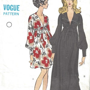 1969 Vintage VOGUE Sewing Pattern DRESS B36 (1781)  Vogue 7630