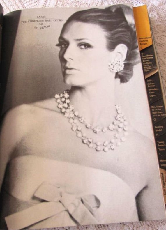 1965 Vintage VOGUE Sewing Pattern B34 EVENING DRESS & Coat