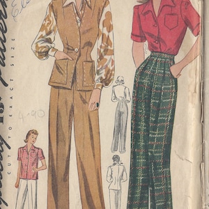 Peut inclure: Patron de couture vintage pour une tenue en deux pièces. Le patron comprend un haut sans manches avec une poche et un pantalon large. Le patron est pour la taille 14, tour de poitrine 81 cm. Le patron est de Simplicity, la mode américaine.