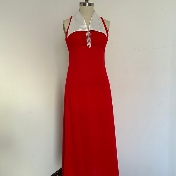 1970s Red Disco Polyester Holiday Party Dress with White Satin Collar and Pearl Drop Detail