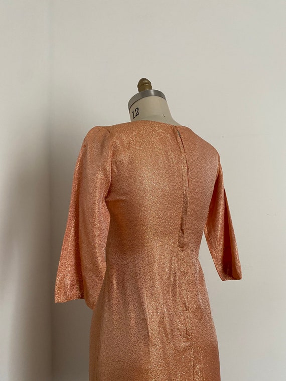 1960s Peach Tinsel Lamé Wiggle Dress - image 5