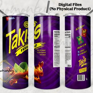 Op de afbeelding: Een paarse en gele tumbler met een ontwerp met het Takis Fuego logo, een limoen en een vurige maischip. De tekst "Takis Fuego" is in geel en de tekst "Hot chili pepper & lime flavored corn snack" is in wit. De tumbler is een digitaal bestand en geen fysiek product.