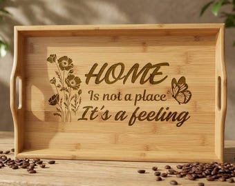 Bambus Serviertablett mit Gravur, Neues Zuhause Geschenk, positives Zitat, Einweihungsgeschenk, Hochzeitsgeschenk, Brautdusche, Frühstückstablett, Küchendekoration