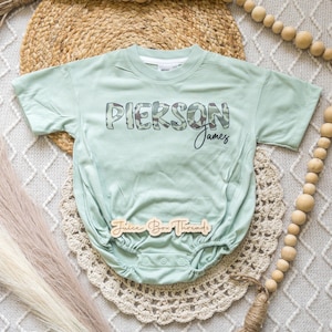 Mono corto o camiseta infantil con estampado de camuflaje de patos. imagen 13