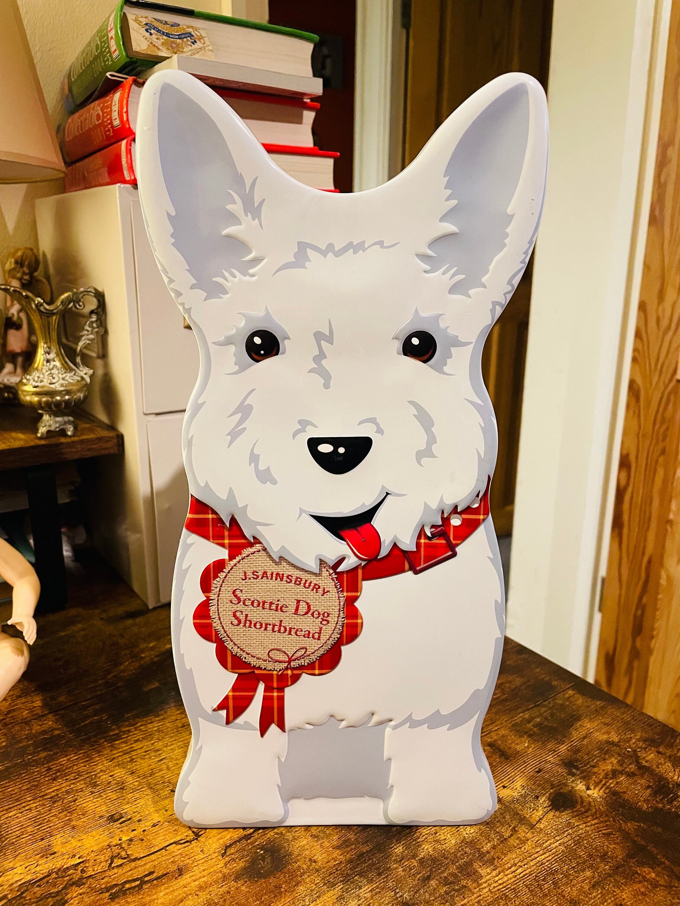Scottie dog hotsell biscuit tin