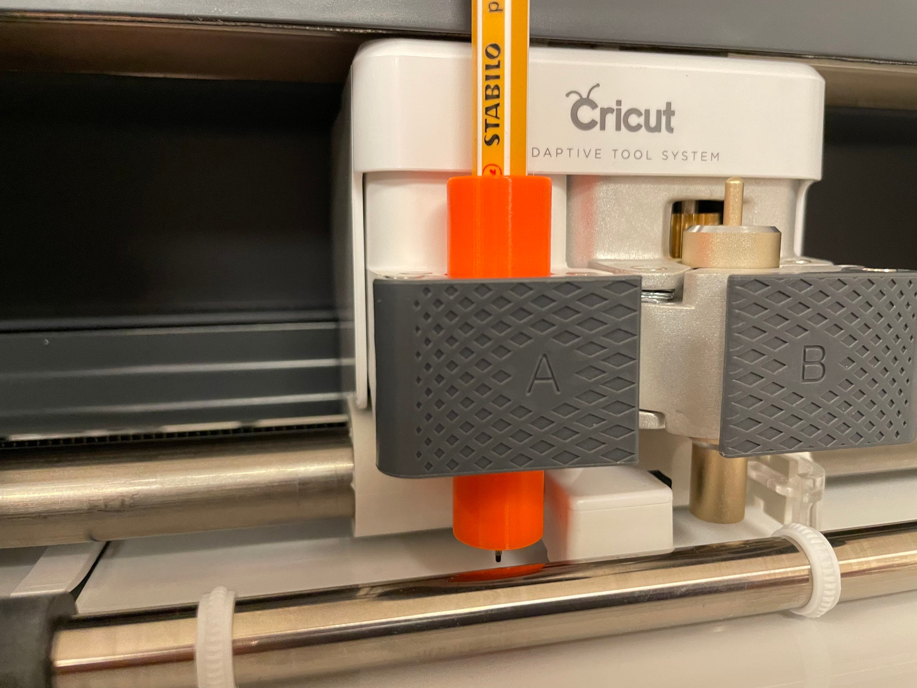 Cricut Explore / Maker to Joy Pen Adapter - Use OEM Cricut Maker / Explore  Pens on the Joy!