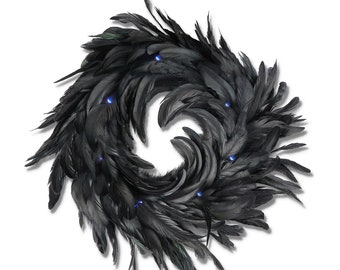 Couronne d'Halloween noire | Couronne gothique à plumes et LED | Décoration de porte gothique noire | Décoration alternative pour Halloween