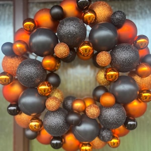 Sparkly Halloween Bauble Wreath: Black & Orange Front Door Decor