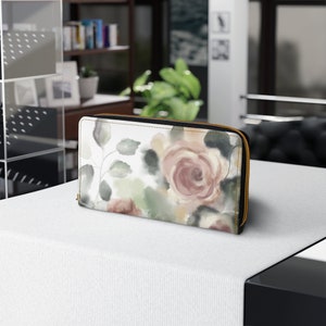Listo para enviar la cartera de cremallera floral rosa tiene chequera, tarjetas de crédito y licencia de conducir, cuero sintético duradero libre de crueldad