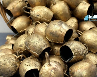 100 campanillas rústicas de vaca a granel para decoración navideña, guirnalda navideña de campanillas de hojalata oxidadas, campanillas para manualidades DIY