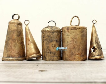 COUNTRY Rustic Christmas Wreath Cow Bells, Home Mantel Front Door Decoration,  House Warming Gifts, Set of Mix Cowbells Decor
