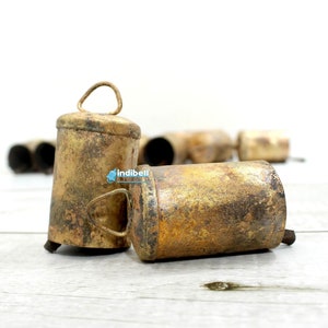 12 Vintage Rustic Cowbells Wind Chimes Holiday Decor, Rusty Jingle Decorative Craft Bells, Unique Christmas Vintage Wreath Bell