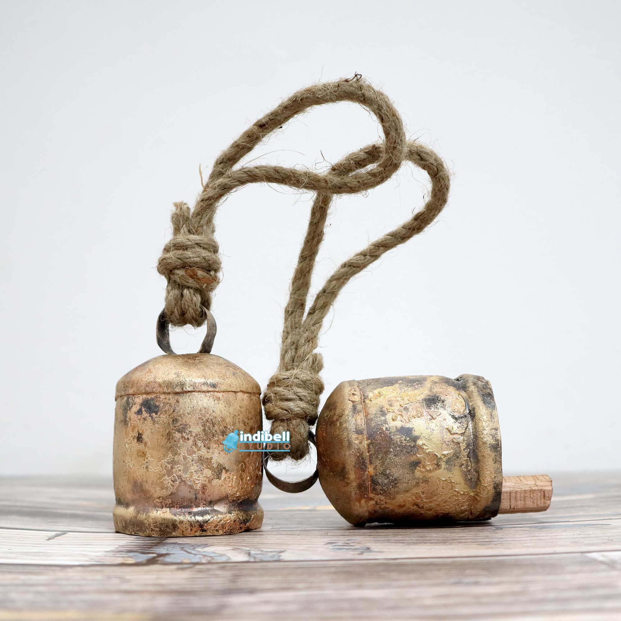 Brass Apple Bell (JL) Brass Apple Bell (JL)