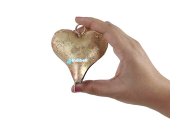 10 adornos rústicos en forma de corazón, corazones de hojalata esponjosos para decoración de casas de campo, apartamentos, campanas recortadas, decoración para bodas y San Valentín