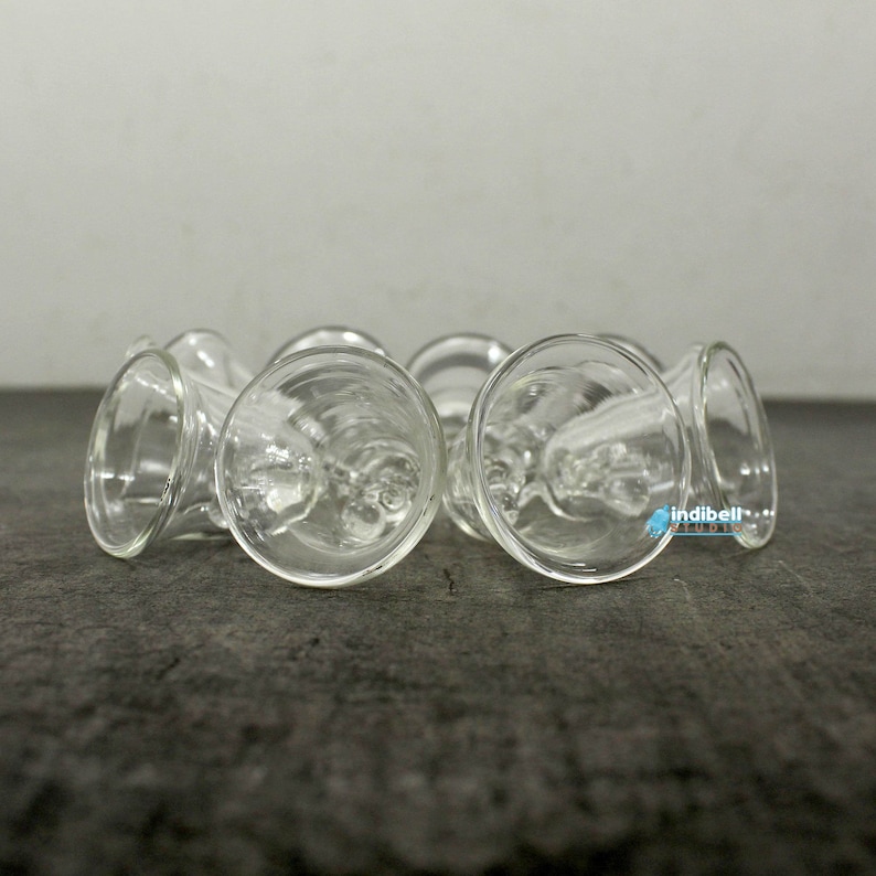 12 glasklockor, solfångare, klockor, 5 cm kristallklara, handblåsta, heminredning, hantverksklockor bild 6
