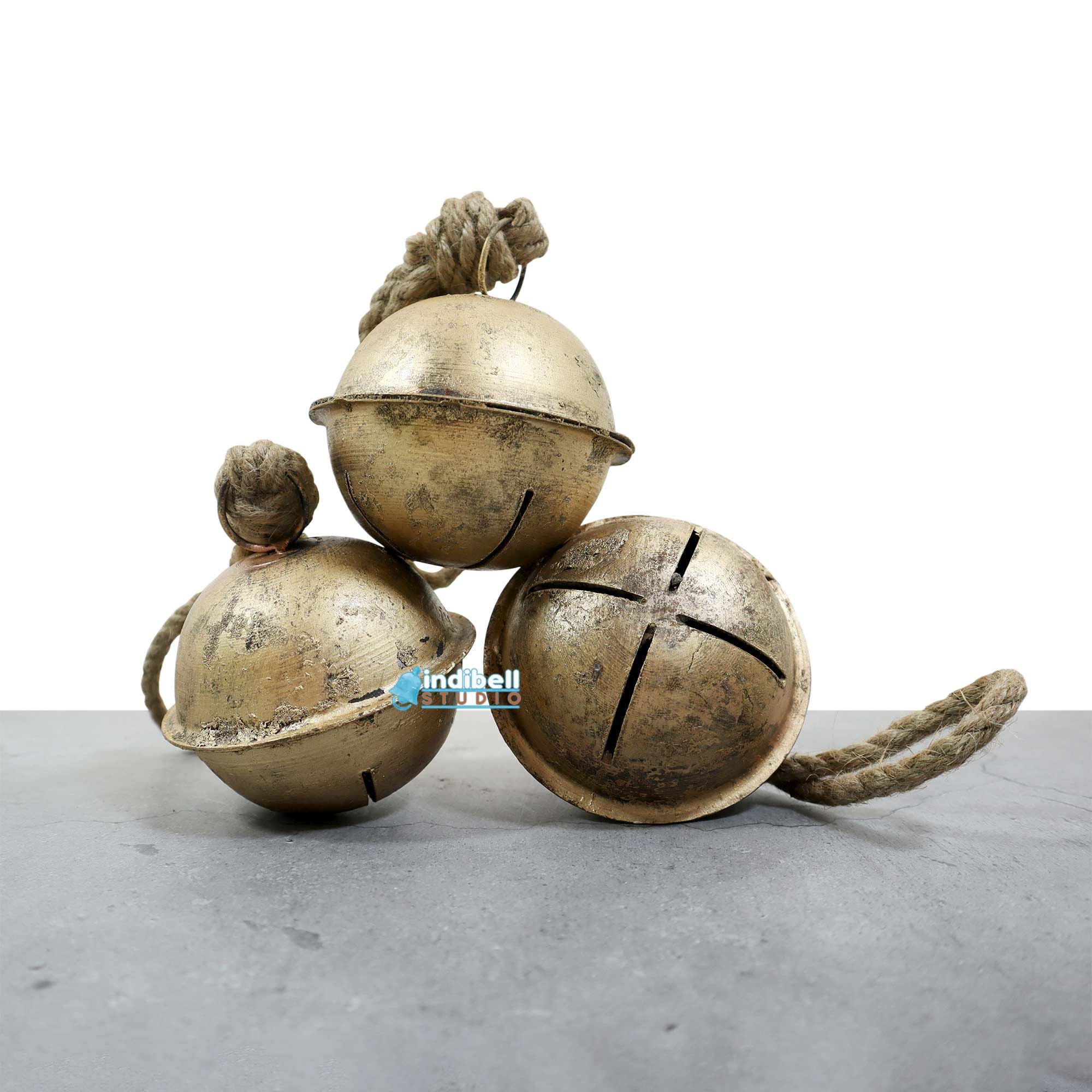 4 Large Rustic Jingle Bells, Farmhouse Christmas Wreath Mantel