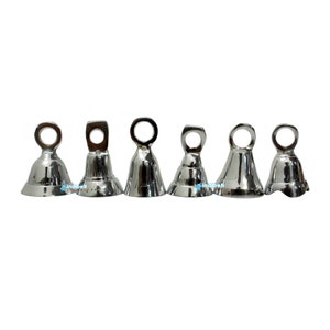 12 kleine silberne Chrom-Messing-Handwerksglocken, Weihnachtsglocken, Hochzeitsglocken, indische Sarna-Glocken, Altarglocken