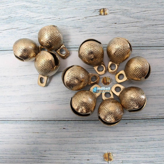 Holiday Accents Bulk Buy of 120 3/4 Inch Silver Metal Jingle Bells for  Crafting, Creating and Embellishing