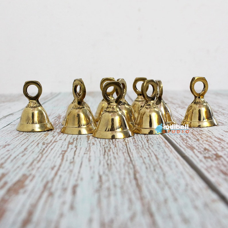 12 Goldene Messingglocken Indian 1,5 Zoll, Handwerk Lieferungen Glocken Haustier Glocken Handwerk Glocken Klar Ton Mini Tempel Glocke made in India Bild 2