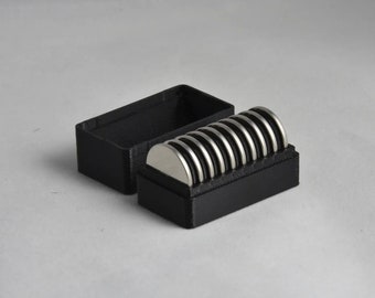 CR2025 Battery Storage Box