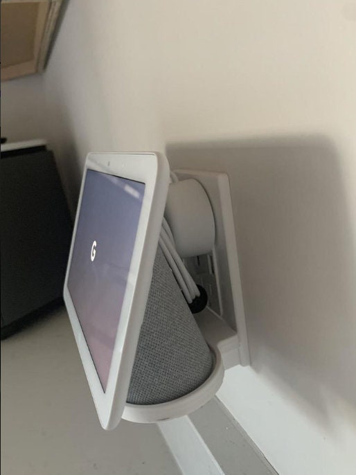 Google Nest Hub Outlet Shelf
