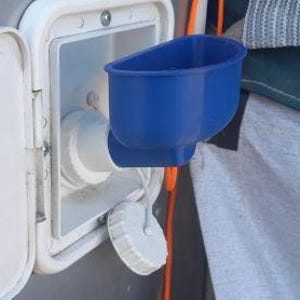 RV 給水ファンネル