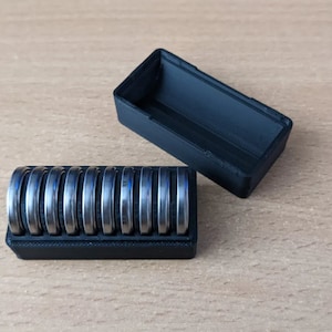CR2032 Battery Storage Box
