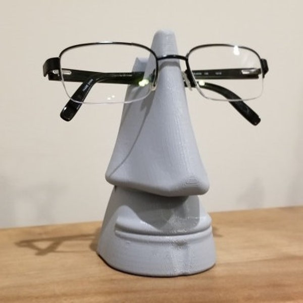 Nose Shaped Glassed Stand Holder