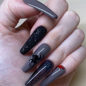 Spidey Sense | Reusable Professional Gel Press Ons | Glue On Nails | Press On Nails | Fake Nails