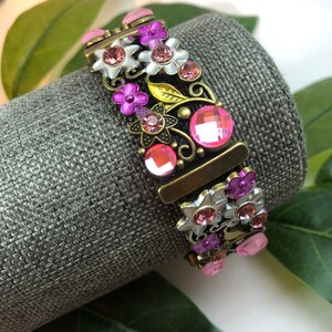 Pink & Brushed Gold Vintage Floral Bracelet
