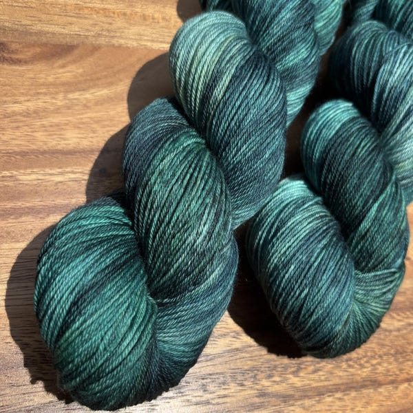 Loch Ness / merino nylon wool