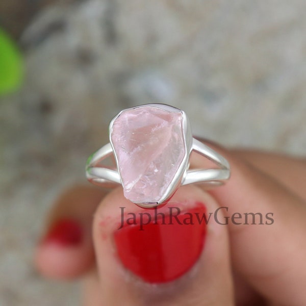 Raw Rose Quartz Ring, Sterling Silver Ring, Healing Crystal Ring, Uncut Gemstone Ring, Crystal Raw Stone Ring, Gift for Her, Rings for Women