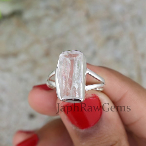 Raw Clear Quartz Ring, Sterling Silver Ring, Healing Crystal Ring, Uncut Stone Ring, Crystal Raw Stone Ring, Gift for Her, Rings for Women