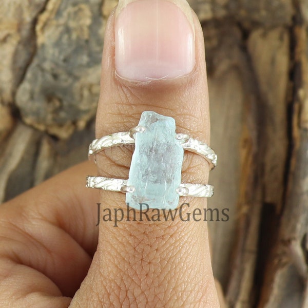 Natural Aquamarine Ring, Sterling Silver Ring, Raw Aquamarine Ring, Uncut Stone Ring, Healing Crystal Ring, Raw Crystal Ring, Gift For Her