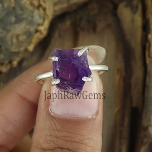 Raw Amethyst Ring, Amethyst Ring, Sterling Silver Ring, Uncut Gemstone Ring, Crystal Stone , Healing Crystal Raw Stone Ring, Gift for Her image 1