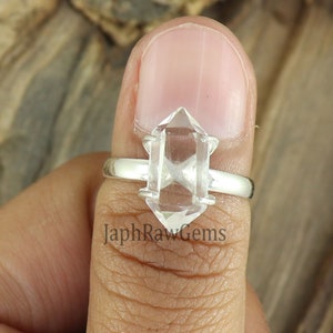 Anillo de cuarzo de cristal crudo, anillo de plata esterlina, anillo de piedra preciosa sin cortar, anillo de cuarzo transparente, anillo de piedra de cristal curativo, anillo de marquesa cruda