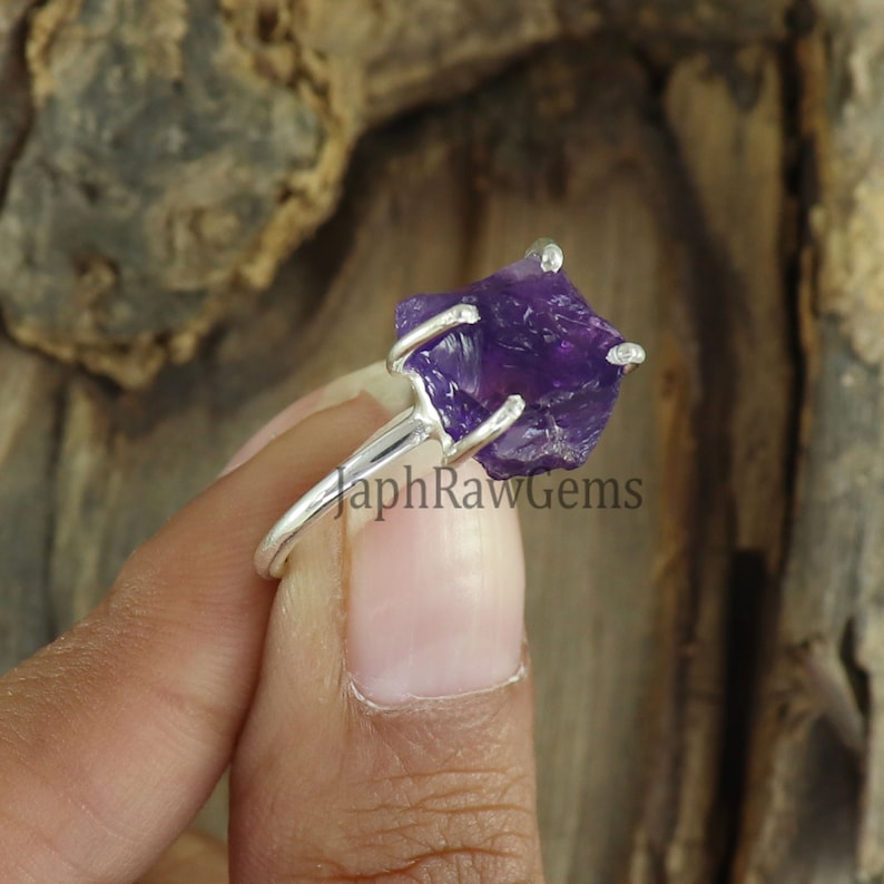Raw Amethyst Ring, Amethyst Ring, Sterling Silver Ring, Uncut Gemstone Ring, Crystal Stone , Healing Crystal Raw Stone Ring, Gift for Her image 3