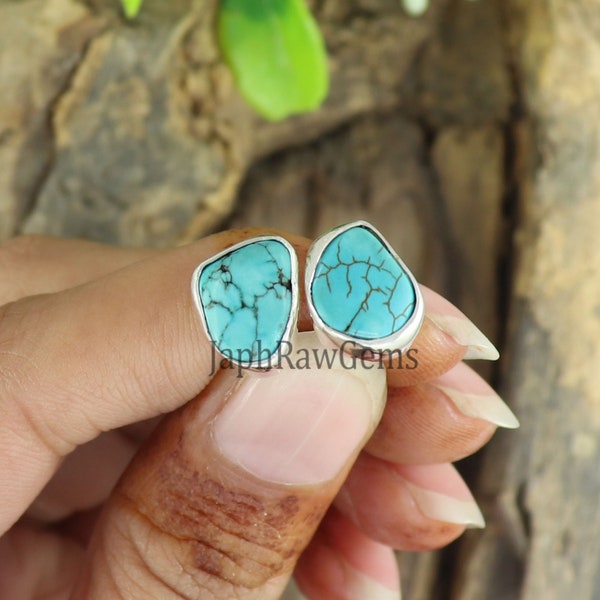 Turquoise Stud, 925 Silver Stud, Raw Turquoise Stud , Raw Crystal Earring, Unique Vintage Emerald Stud , Ear Pin Stud, December Birthstone