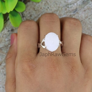Anillo de drusa blanca natural, anillo de plata de ley 925, anillo de piedras preciosas, anillo de declaración boho, anillo de ágata en bruto, anillo de piedra rústica, regalo para ella